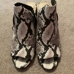 Alfani Step n Flex Snakeskin High Heel